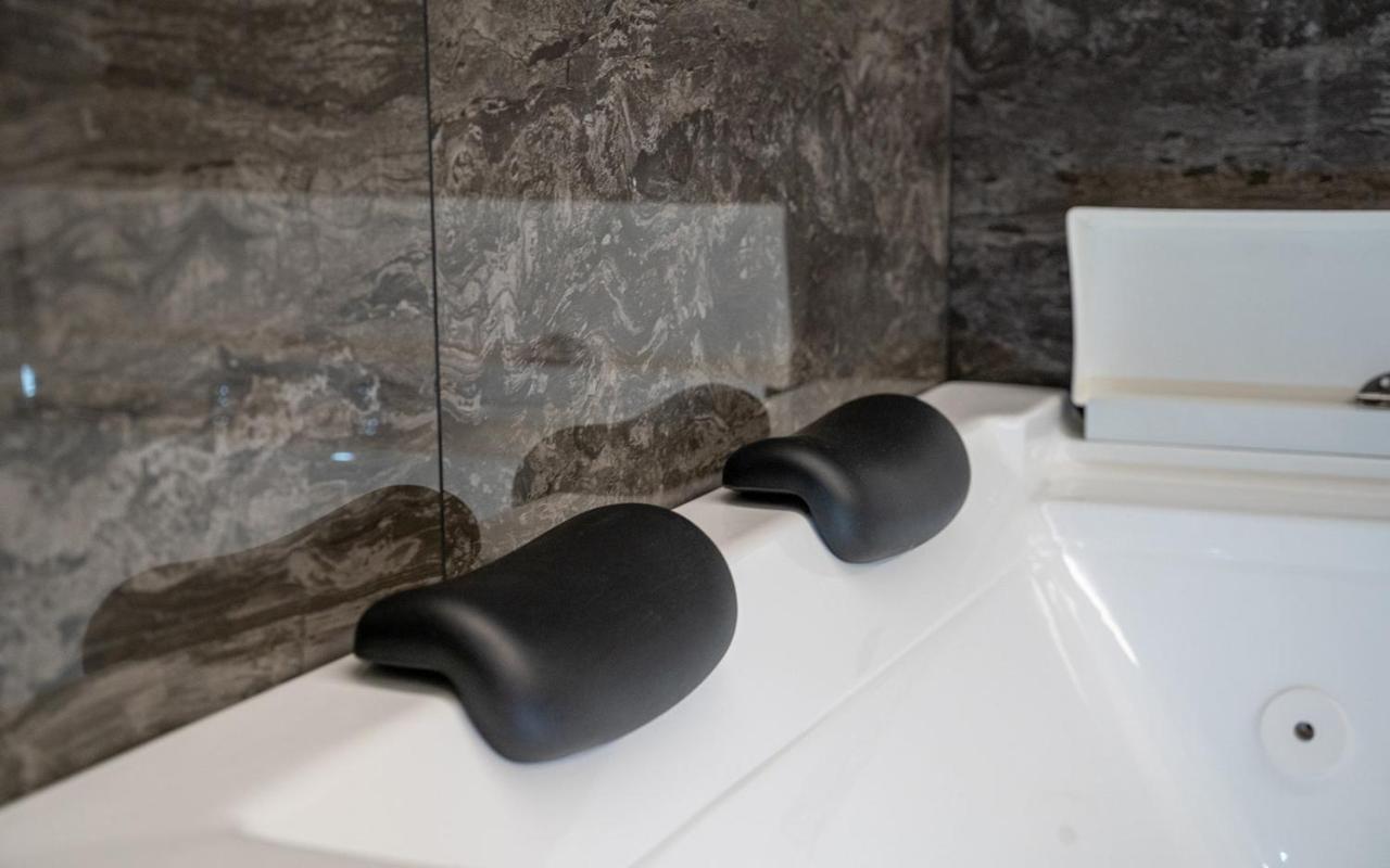 Intimity Luxury Rooms Qualiano Extérieur photo